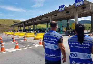 Procon autua empresa de pedágios da BR-101. (Foto: Divulgação/Procon-RJ)